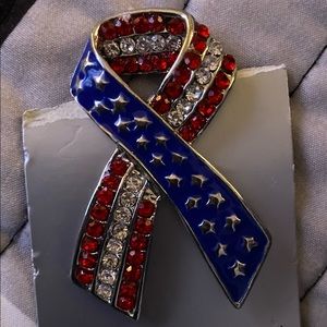 large ribbon American flag gem brooch🇺🇸